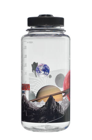 32oz-WM-Astro-Motel_Right-762x1152-3e0c8b1f-3b74-478f-9a36-ba8832c794f2